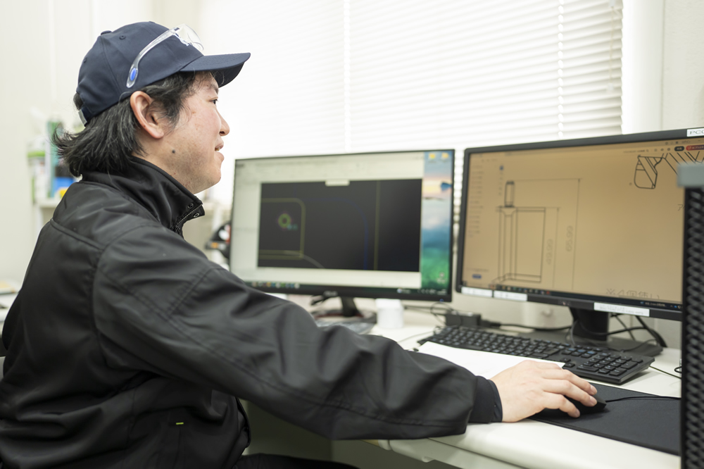 CADによる金型